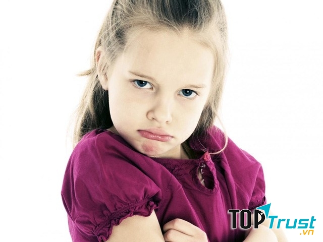 Trẻ nhất quyết nói ''không'' trong mọi tình huống