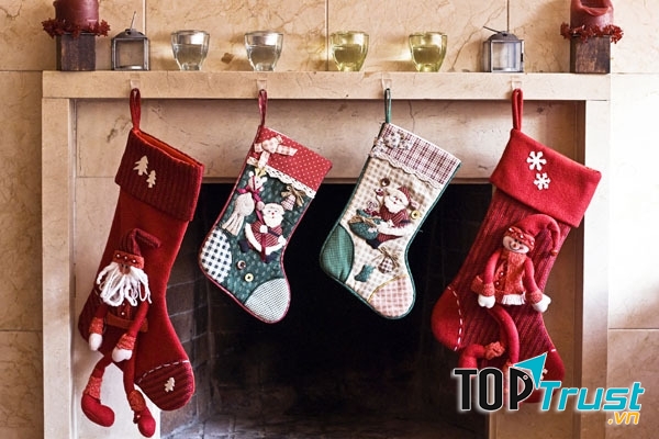 Treo tất trong dịp lễ Giáng sinh