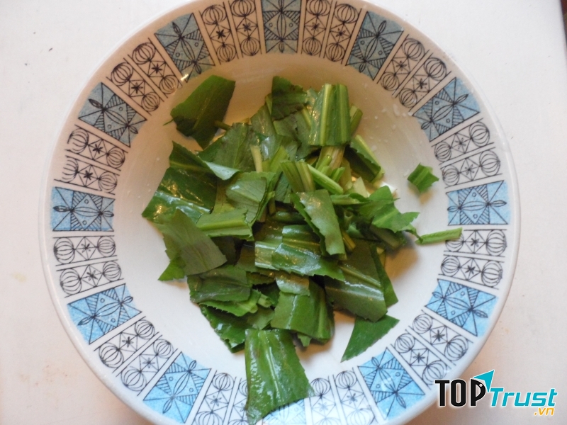 Rau mùi cắt khúc