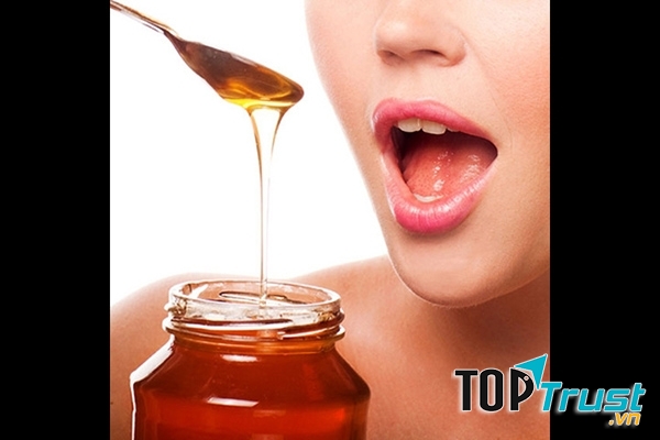 Trị môi khô, nứt nẻ