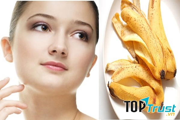 Chuối làm giảm vết thâm, được dùng như một trong những loại quả từ thiên nhiên trị mụn hiệu quả nhất
