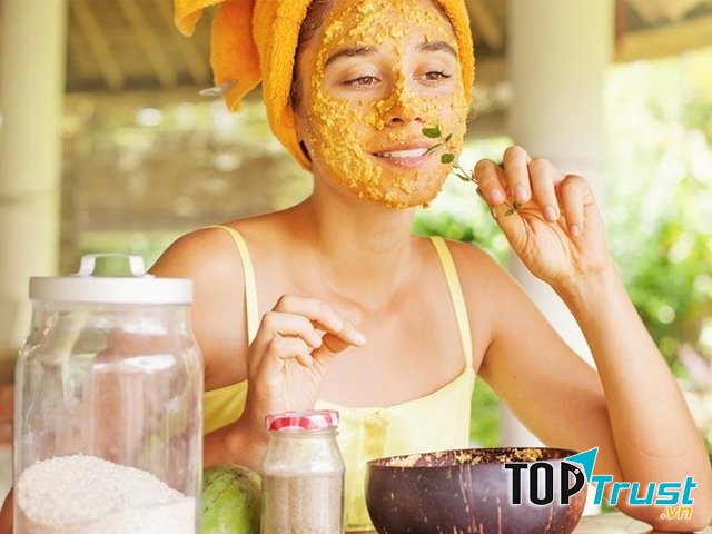 Trị mụn thâm, làm mờ sẹo cùng nghệ tươi