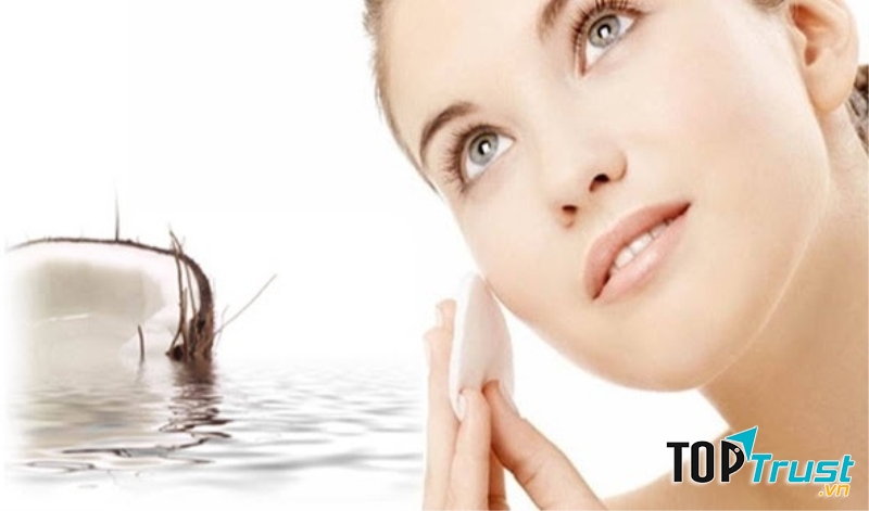 Dầu dừa có thể dùng để tẩy trang