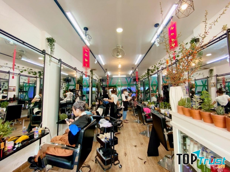 Trí Nguyễn Hair Salon