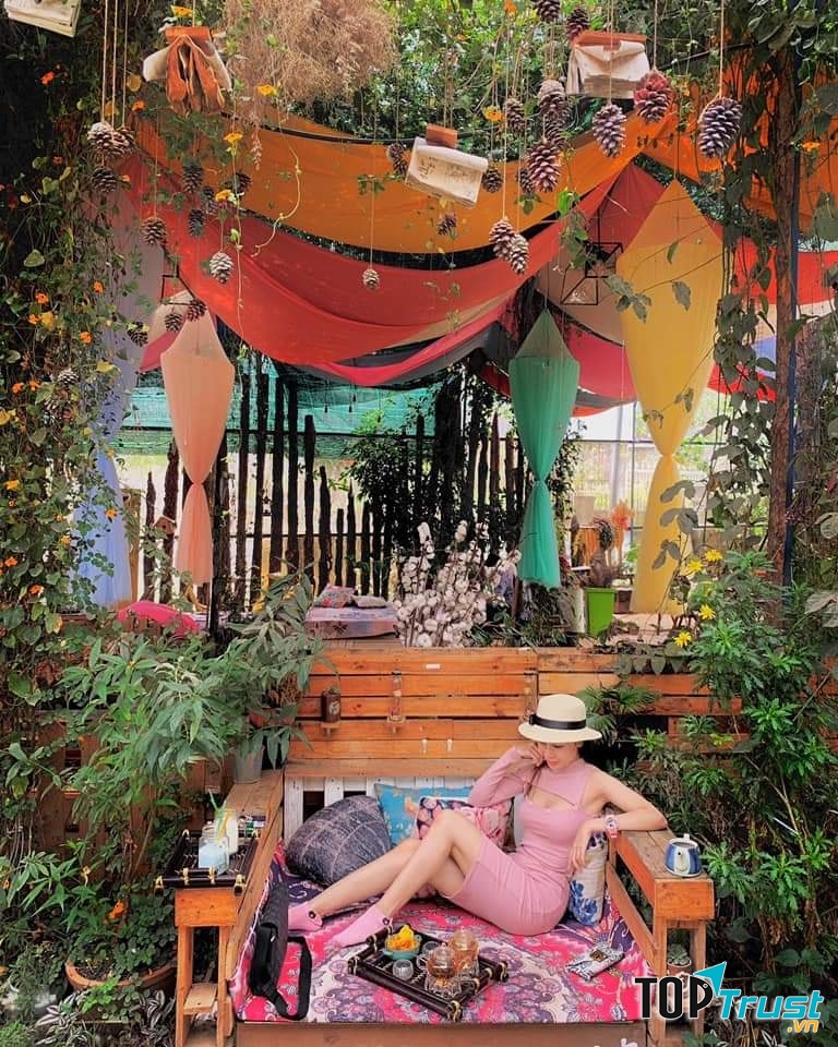 Triệu Đóa Hồng