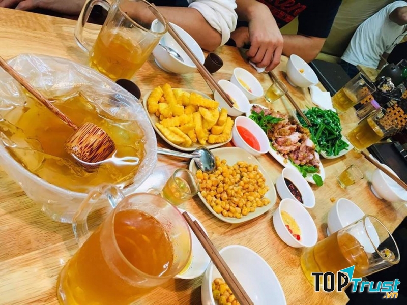 Vui lòng khách đến-vừa lòng khách đi