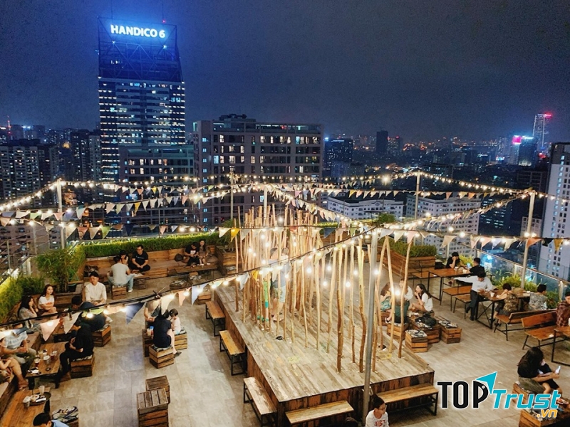 Trill Rooftop Cafe