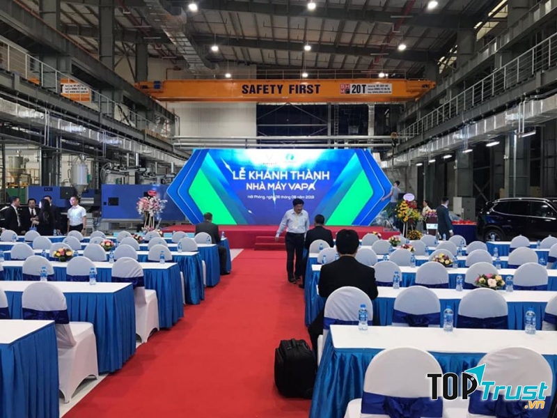 Trịnh Hoàng Media