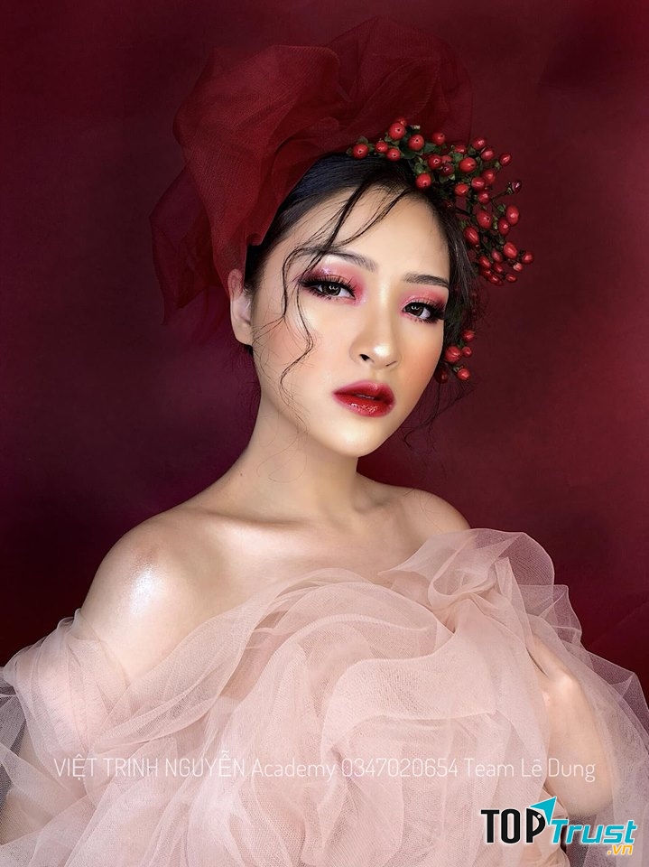Trinh Nguyễn Make Up ACADERMY