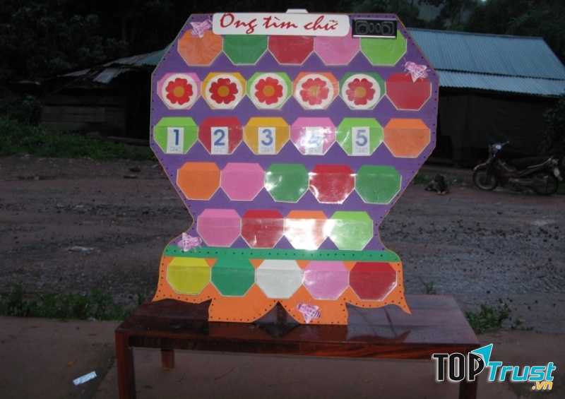 Trò chơi: Ong tìm chữ - Trò chơi tiếng Anh vui nhộn