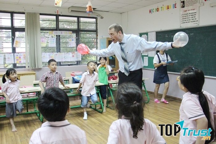 Trò chơi: Challenging - Trò chơi tiếng Anh vui nhộn