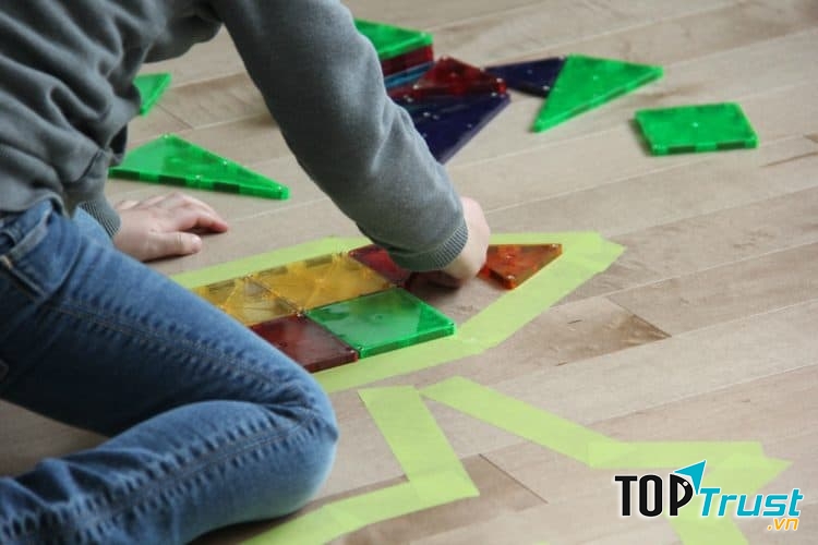 Trò chơi gỡ băng dính