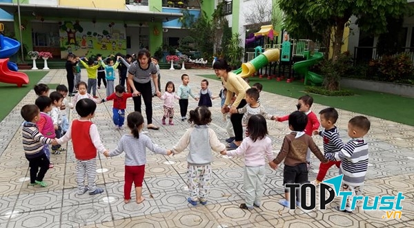 Trò chơi trồng cây gieo hạt