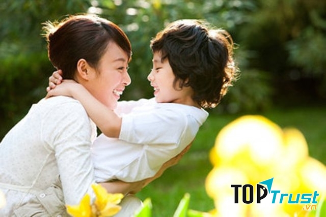 Trò chuyện, lắng nghe và thấu hiểu lẫn nhau.