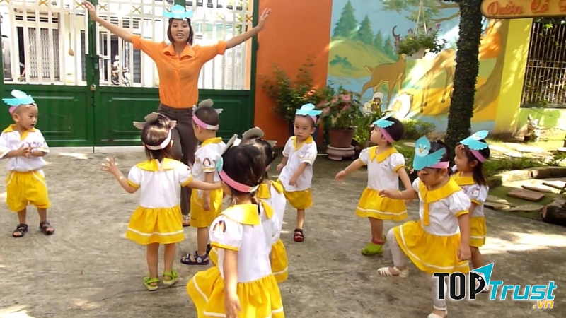 Trời nắng, trời mưa - trò chơi vận động dành cho trẻ mầm non hay nhất