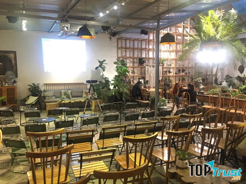 Tropical Forest Coffee