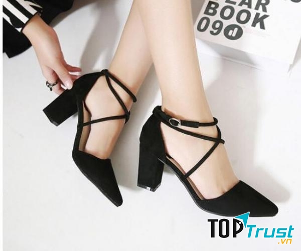 Cân nhắc cẩn thận để chọn giày vừa vặn sẽ giúp bạn thoải mái hơn khi di chuyển