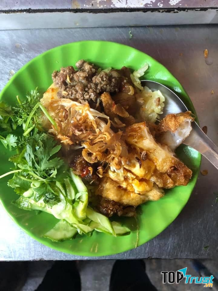 Trung Béo - Xôi Sườn Cay