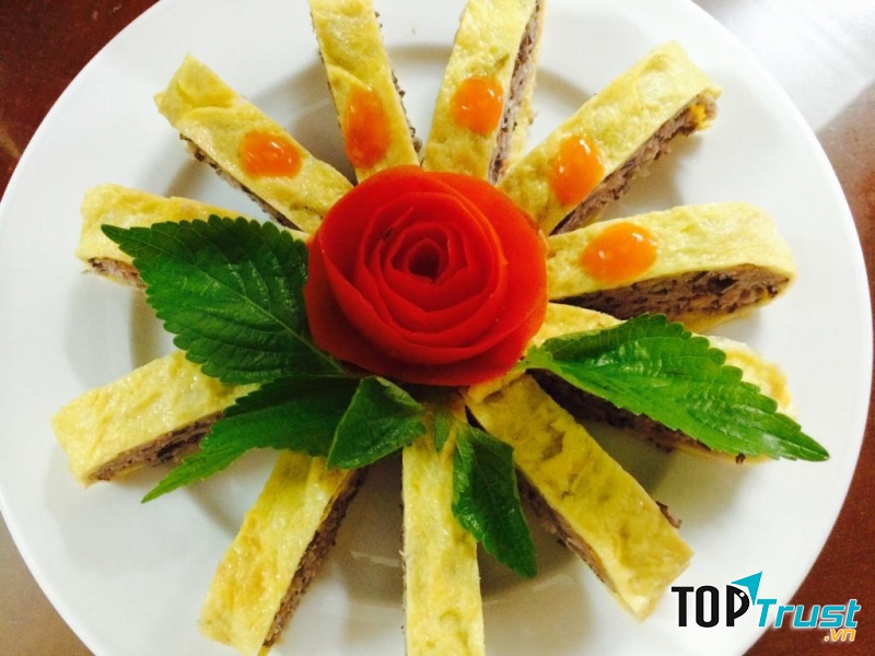 Trứng chiên thịt băm