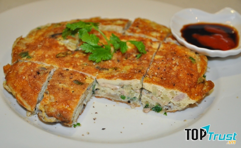 Trứng chiên thịt bò