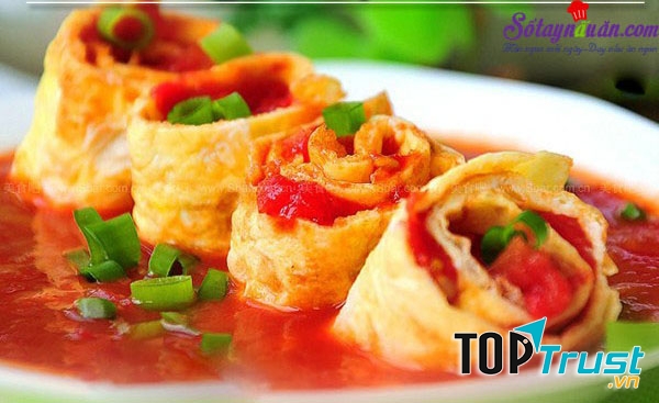 Trứng cuộn cà chua