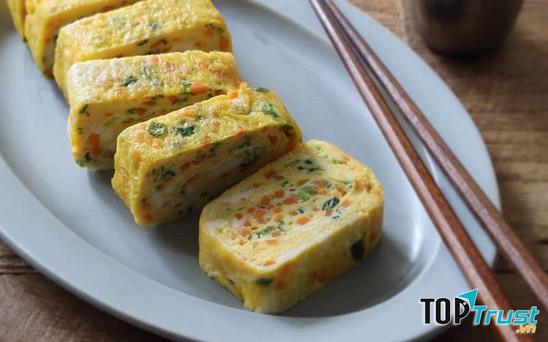 Trứng cuộn rau củ
