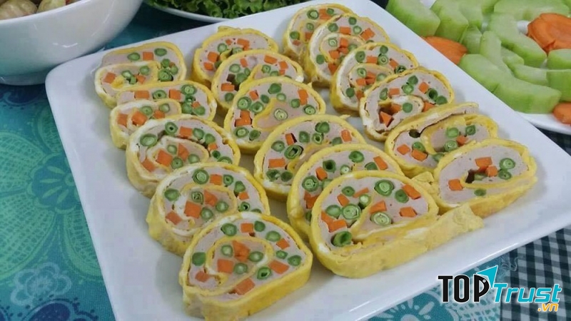 Trứng cuộn rau củ