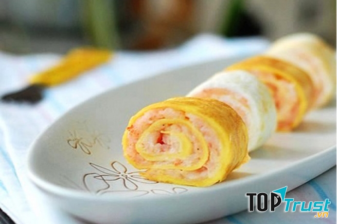 Trứng cuộn thịt gà