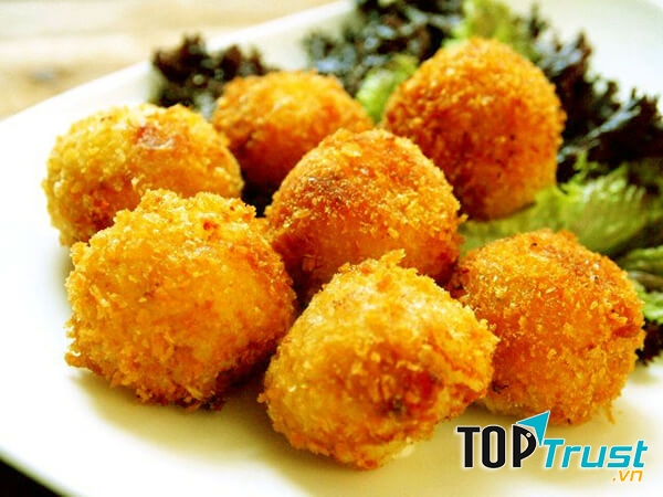 Trứng cút bọc rau củ