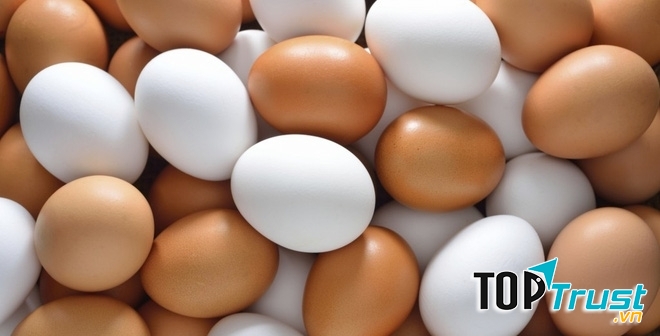 Trứng gà luộc kết hợp với phèn chua