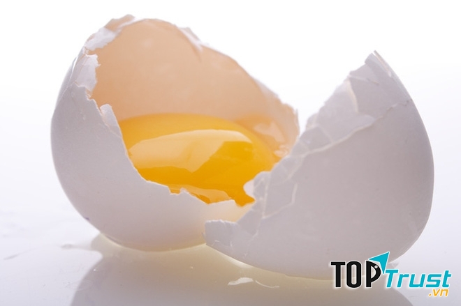 Trứng gà sống có thể gây hại cho con người