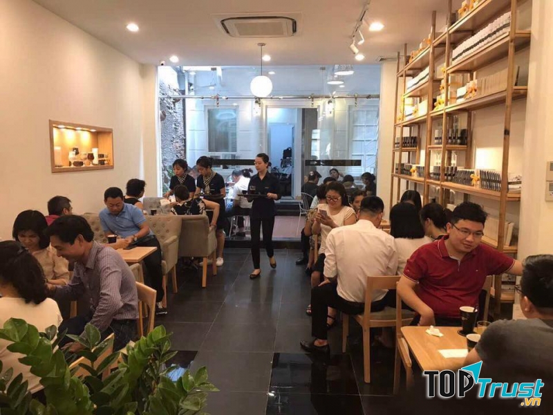 Trung Nguyên Legend Cafe