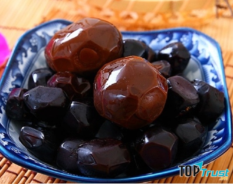 Trứng sắt