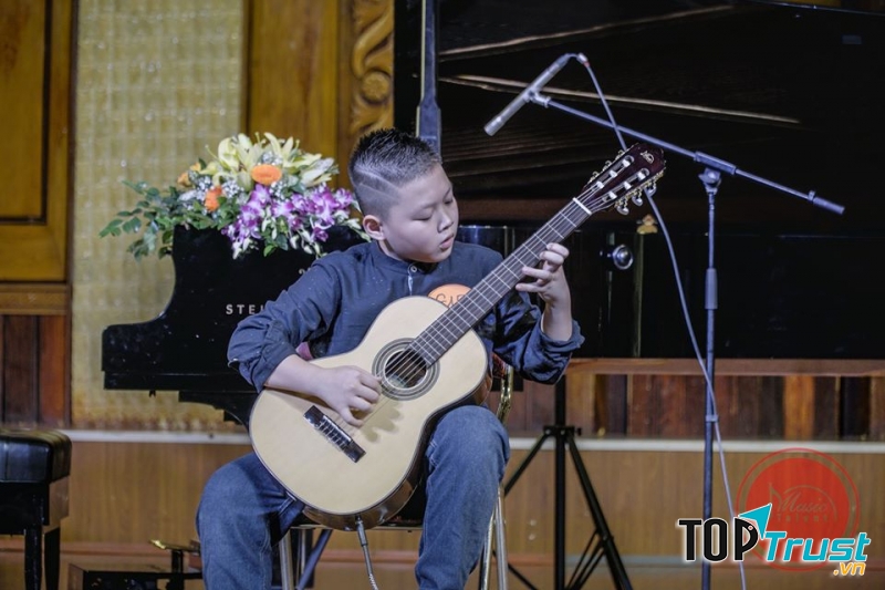 Trung tâm âm nhạc Music Talent