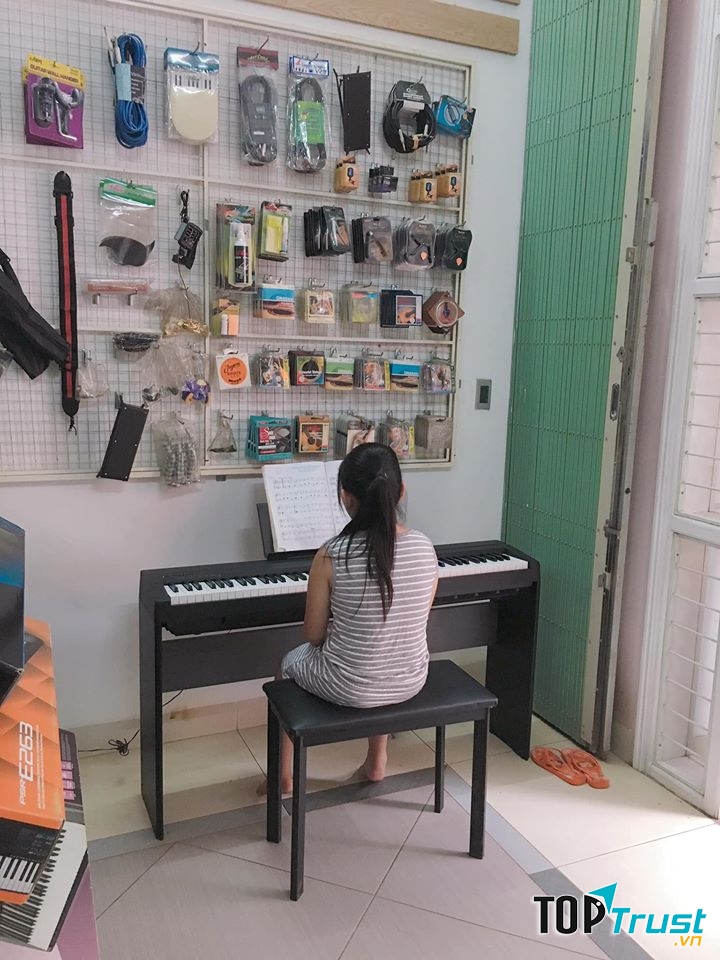 Học viên thực hành tại trung tâm