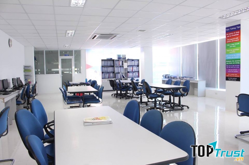 Không gian bên trong trung tâm Anh ngữ Ames