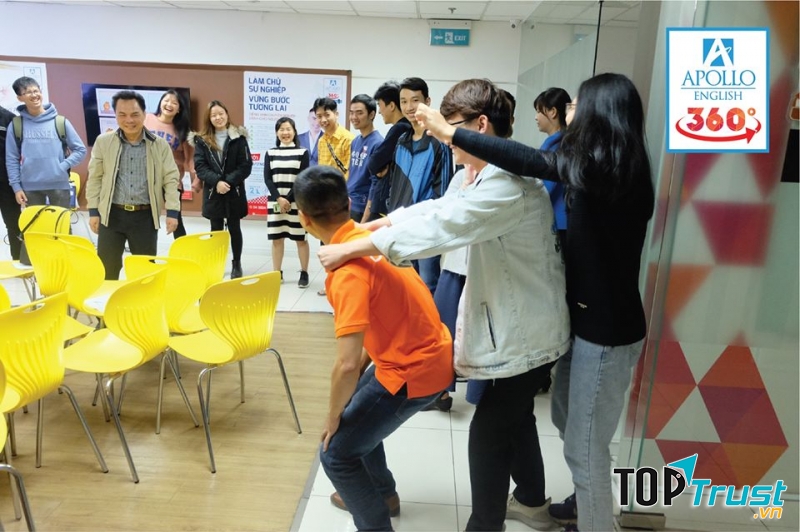 Apollo English Center