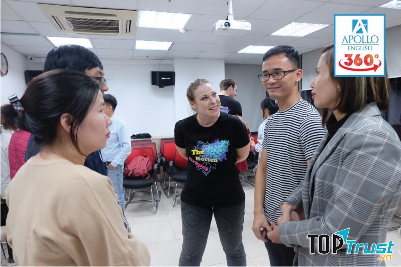 Apollo English Center