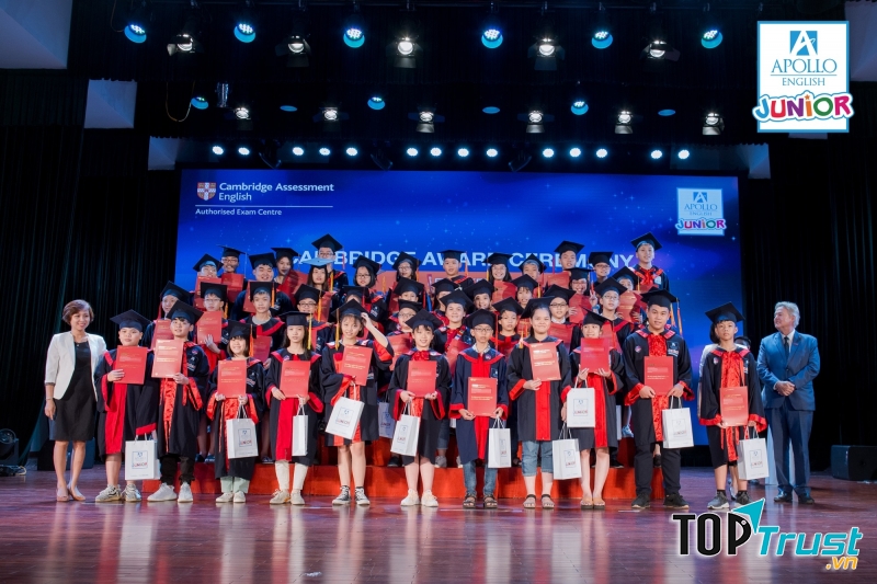 Lễ tốt nghiệp tại Trung tâm Anh ngữ Apollo Việt Nam