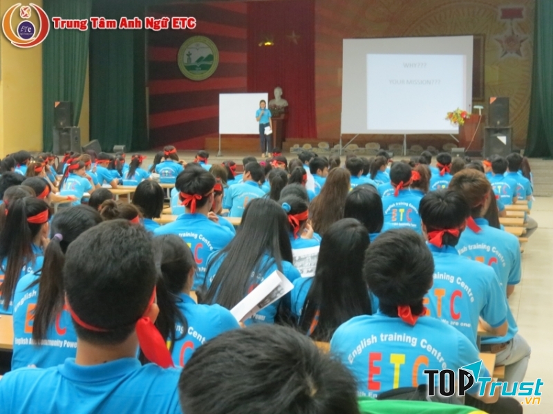 Khai giảng lớp tiếng Anh