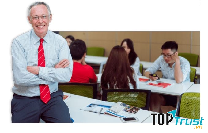 Trung tâm Anh ngữ JOLO với giảng viên là người nước ngoài