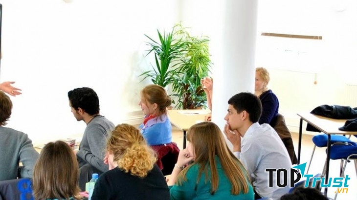 Trung tâm Anh ngữ quốc tế Anh Việt