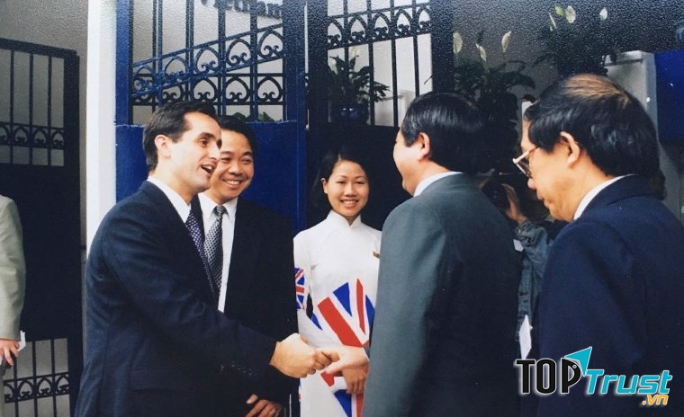 Trung tâm Anh ngữ quốc tế Apollo