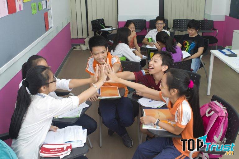 Trung tâm Anh Ngữ Starlight Bình Dương