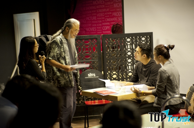 Đến với Trung tâm biểu diễn nghệ thuật Thăng Long, học viên sẽ được đào tạo một cách bài bản theo giáo trình biên soạn bởi những đạo diễn sự kiện giàu kinh nghiệm