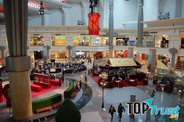 Trung tâm Breeze Center