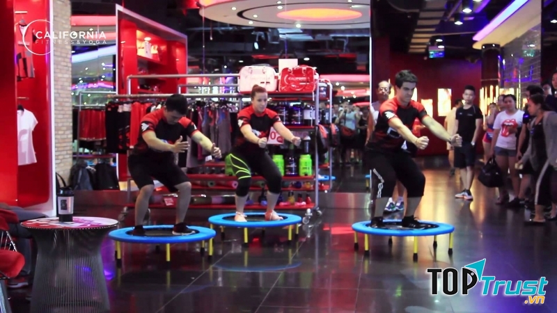 Trung tâm California Fitness & Yoga