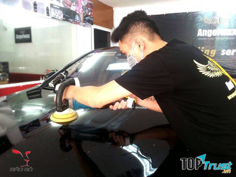 Trung tâm chăm sóc xe hơi Báo Đỏ