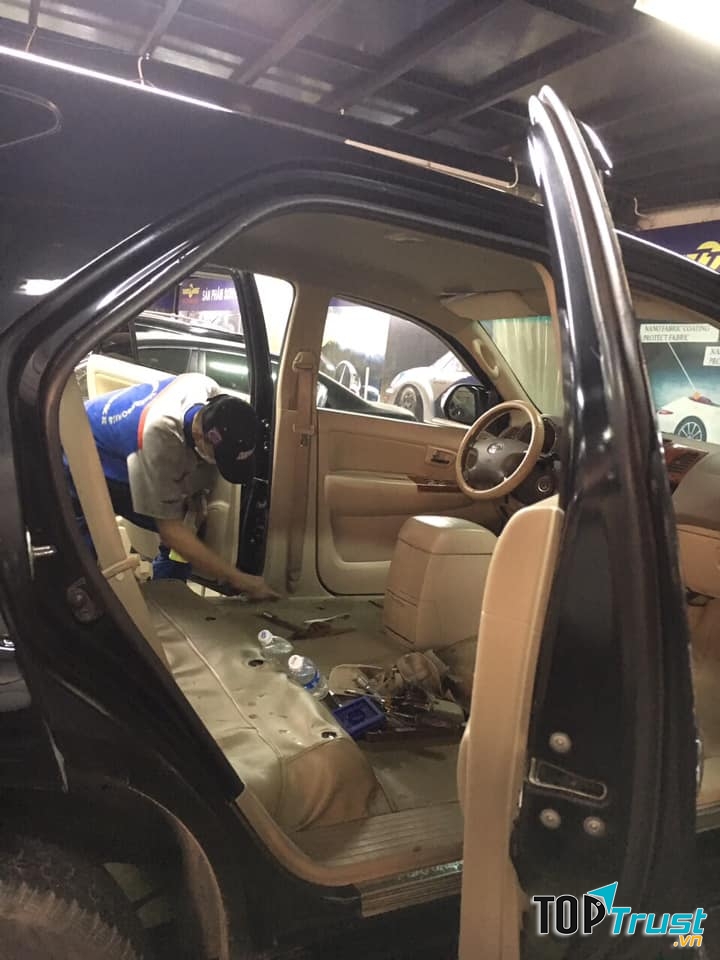 Trung Tâm Chăm Sóc Xe Tuấn Thái's