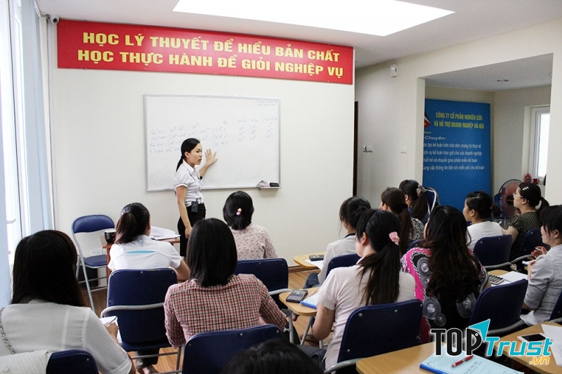 Lớp học kế toán của trung tâm Nhất Nghệ